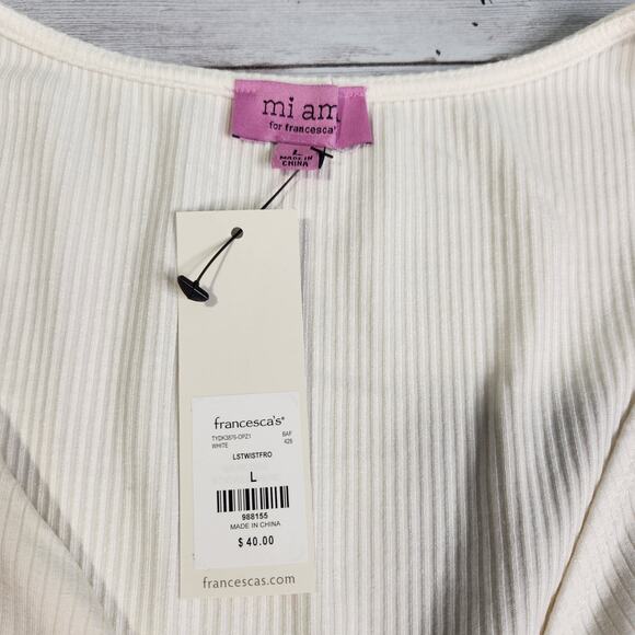 Francesca's Kennie Keyhole Twist Front Top White Size Large - Picture 5 of 8